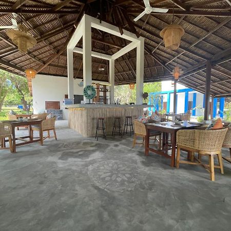 Blue Emocean Dive Resort Moyo Island Eksteriør bilde