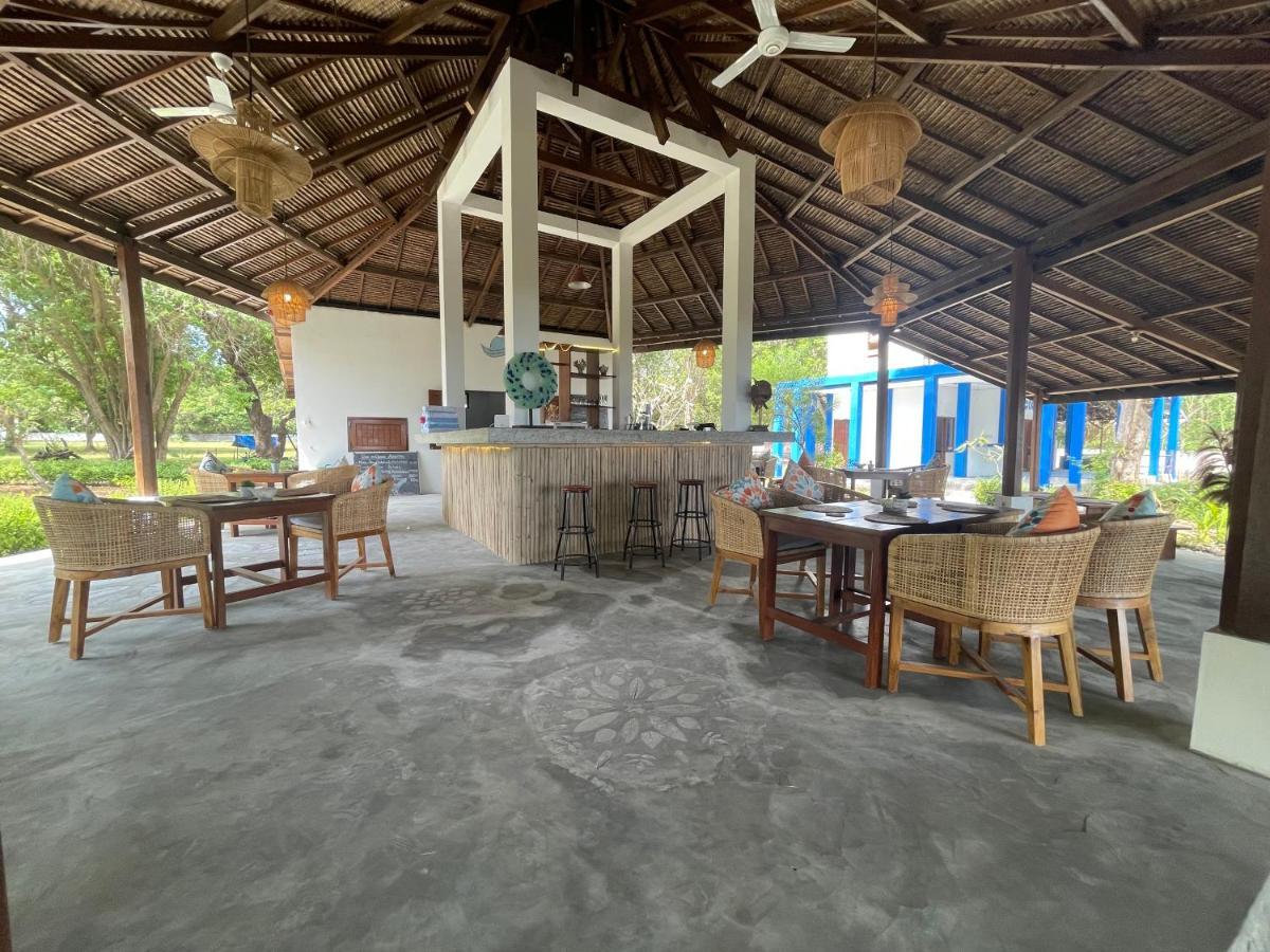 Blue Emocean Dive Resort Moyo Island Eksteriør bilde